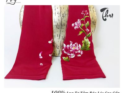 khăn lụa cao cấp thêu tay hoa cúc màu đỏ 2